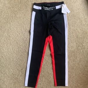 NWT Calvin Klein Black White Red Leggings Size Small
